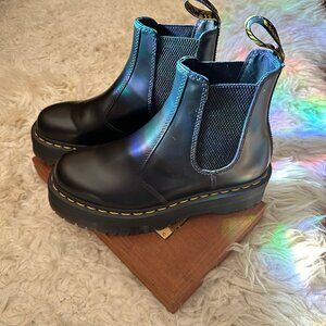 Dr. Martens 2976 Platform Chelsea Boot